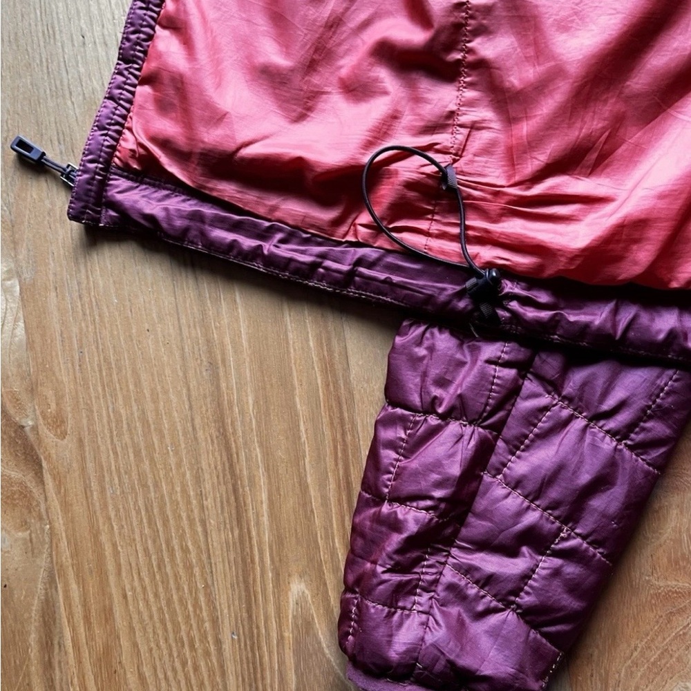 Patagonia Women's Burgundy Puffer Jacket medium - Picture 7 of 8